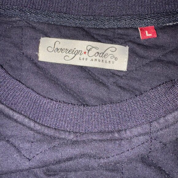 Sovereign Code crew neck sweatshirt in navy quilted cotton jersey - Picture 6 of 7